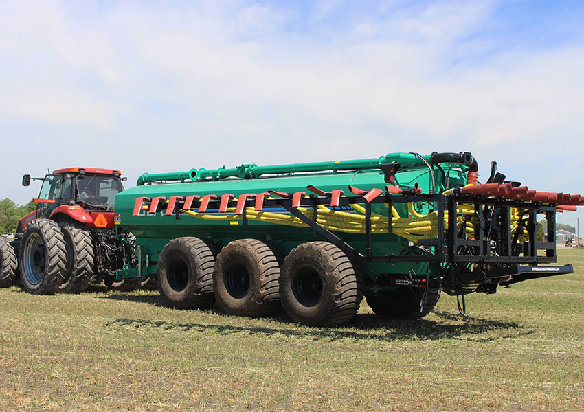 Quick Attach Dribble Tank Bar Narrow-Transport Feature