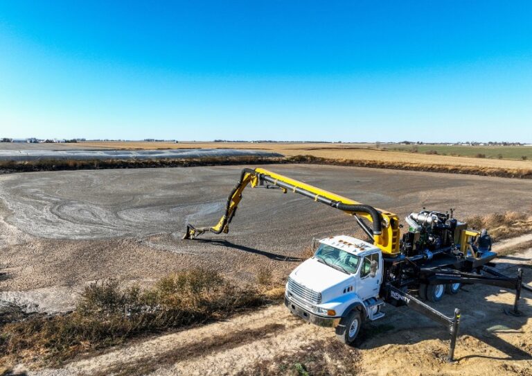 Infinity Manure Boom Truck