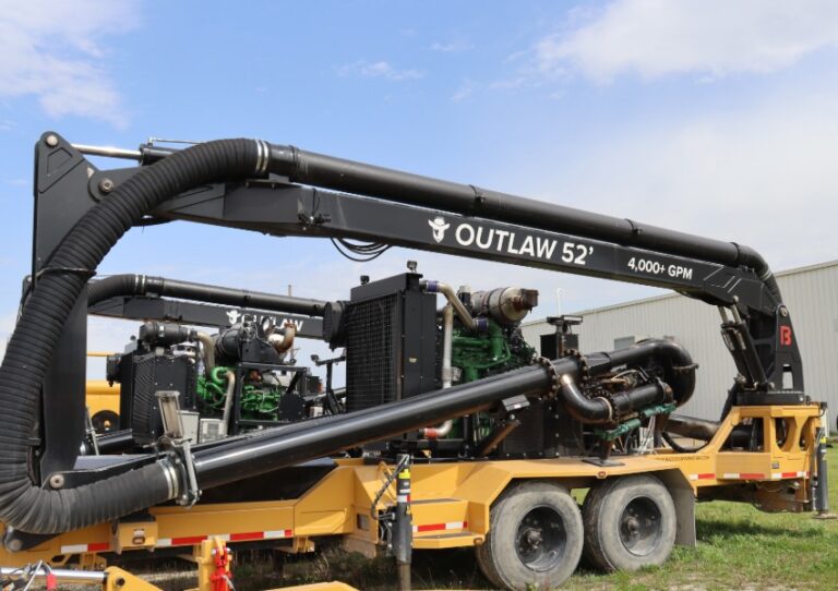 52 foot outlaw manure pump